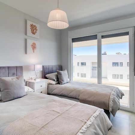 Newly Constructed 2 Bed Apartment With Sea Views Casares Eksteriør billede